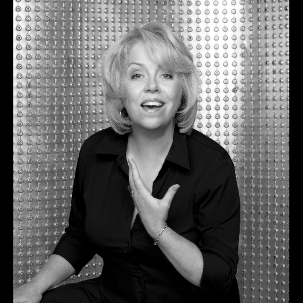 Elaine Overholt